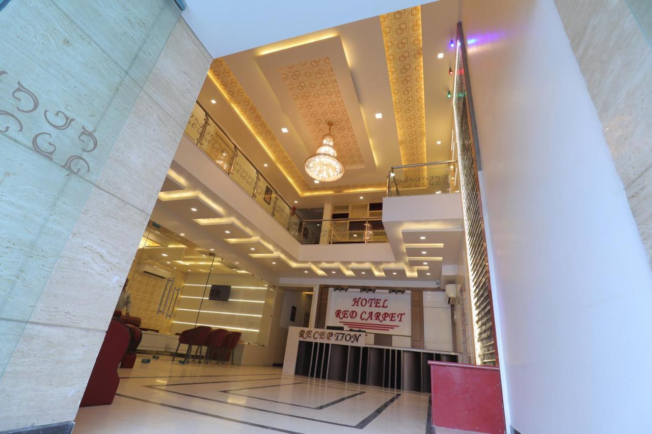 Hotel Sahib'S Red Carpet - The Family & Corporate Hotel Agra  Bagian luar foto