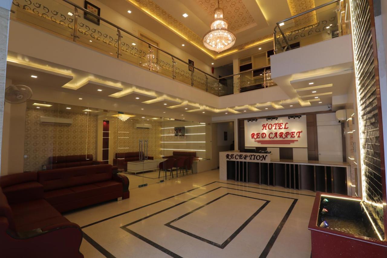 Hotel Sahib'S Red Carpet - The Family & Corporate Hotel Agra  Bagian luar foto